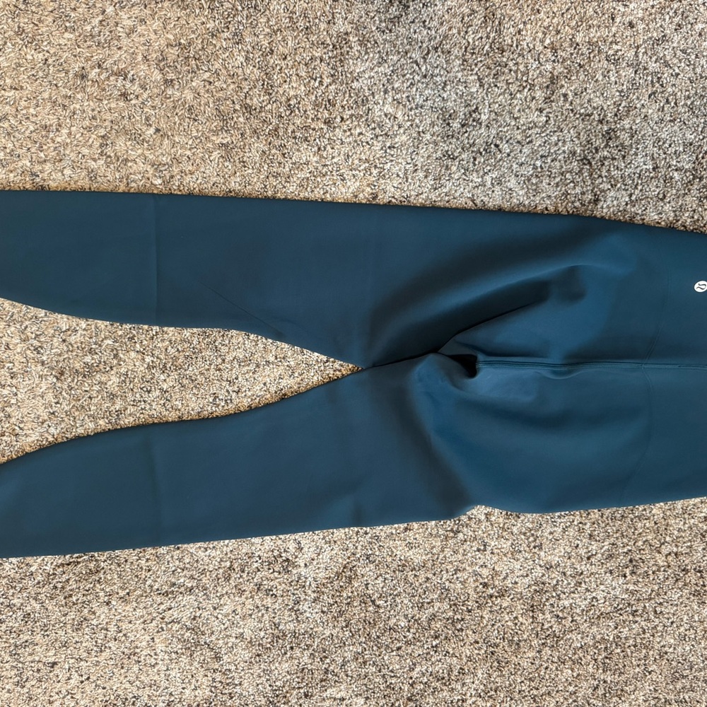 lululemon athletica Glow Up SHR TIGHT 25”Leggings - Picture 2 of 3